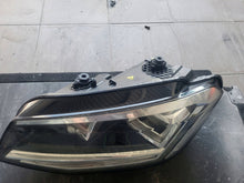 Load image into Gallery viewer, Frontscheinwerfer VW Caddy 2K1941031B Vorderseite Scheinwerfer Headlight SCH7535815814rw