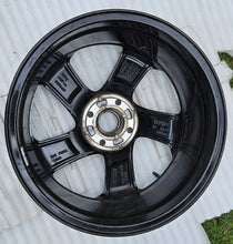 Laden Sie das Bild in den Galerie-Viewer, 1x Alufelge 17 Zoll 7.0&quot; 5x108 42 5ET Glanz Schwarz J1BC-1007-D1A Ford Fiesta