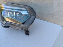 Load image into Gallery viewer, Frontscheinwerfer Renault Trafic III 260102899R Rechts Scheinwerfer Headlight SCH2312669018lz