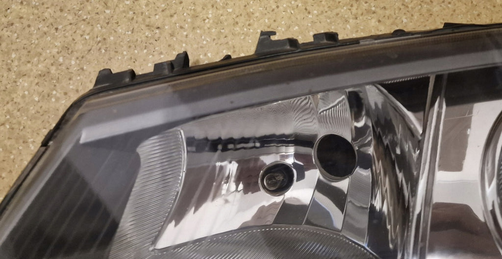 Frontscheinwerfer Renault Megane II 8200073224H Xenon Links Headlight SCH8419111620oo