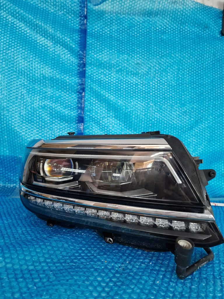 Frontscheinwerfer VW Tiguan 5NN941082C Rechts Scheinwerfer Headlight