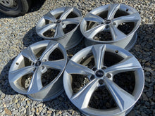 Laden Sie das Bild in den Galerie-Viewer, 4x Alufelge 19 Zoll 7.0" 5x112 34ET Glanz Silber 80A601025 Audi Rim Wheel FEL6684374244gy