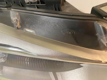 Load image into Gallery viewer, Frontscheinwerfer BMW F30 7259526 Xenon Rechts Scheinwerfer Headlight SCH2103505582ra