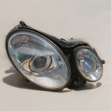 Load image into Gallery viewer, Frontscheinwerfer Mercedes-Benz A0028206026 Xenon Rechts Scheinwerfer Headlight