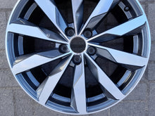 Load image into Gallery viewer, 1x Alufelge 18 Zoll 8.0" 5x112 40ET Glanz Grau 8W0601025FJ Audi Rim Wheel FEL5750638832bo