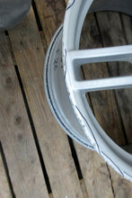 Laden Sie das Bild in den Galerie-Viewer, 1x Alufelge 19 Zoll 11.0&quot; 5x130 69ET 99136214602 Porsche Rim Wheel