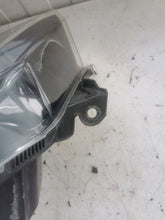 Laden Sie das Bild in den Galerie-Viewer, Frontscheinwerfer Opel Astra H Xenon Links Scheinwerfer Headlight