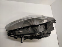 Laden Sie das Bild in den Galerie-Viewer, Frontscheinwerfer Mercedes-Benz W247 A2479060904 Full LED Rechts oder Links SCH3328528312cy