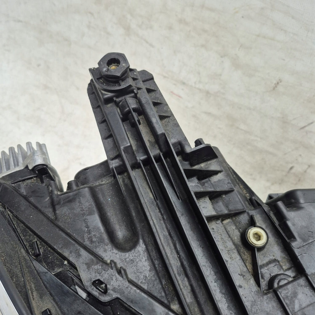 Frontscheinwerfer VW Passat B8 3G1941082T Rechts Scheinwerfer Headlight SCH1797683785aw