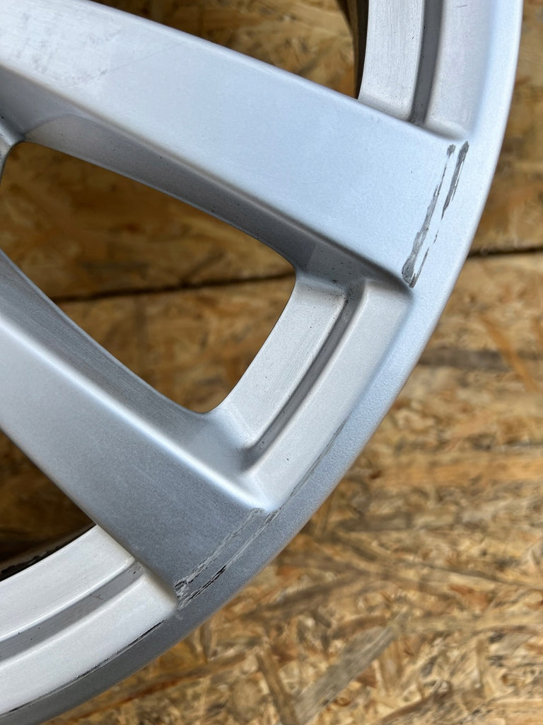 1x Alufelge 17 Zoll 6.0" 5x112 48ET 8V0601025DH Audi A3 Rim Wheel