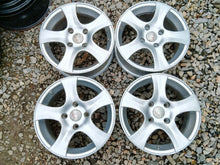 Laden Sie das Bild in den Galerie-Viewer, 4x Alufelge 15 Zoll 6.5" 4x114.3 37ET Glanz Silber Mitsubishi I Rim Wheel FEL1338564562aq