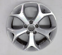 Laden Sie das Bild in den Galerie-Viewer, 1x Alufelge 17 Zoll 7.0&quot; 5x110 44ET Glanz Silber 13248936 Opel Corsa D Rim Wheel