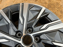 Laden Sie das Bild in den Galerie-Viewer, 1x Alufelge 17 Zoll 7.0&quot; 5x114.3 43,5ET Glanz 52910-N7160 Hyundai Tucson