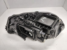 Laden Sie das Bild in den Galerie-Viewer, Frontscheinwerfer Mercedes-Benz W177 A1779064703 Links Scheinwerfer Headlight SCH5217213150cw