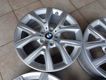 Laden Sie das Bild in den Galerie-Viewer, 4x Alufelge 17 Zoll 6.5" 5x112 39ET Glanz Silber 6856076 BMW F39 X1 F48 FEL7931748250jz