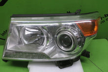 Laden Sie das Bild in den Galerie-Viewer, Frontscheinwerfer Toyota Land Cruiser 200 Xenon Links Scheinwerfer Headlight SCH2550994654vv
