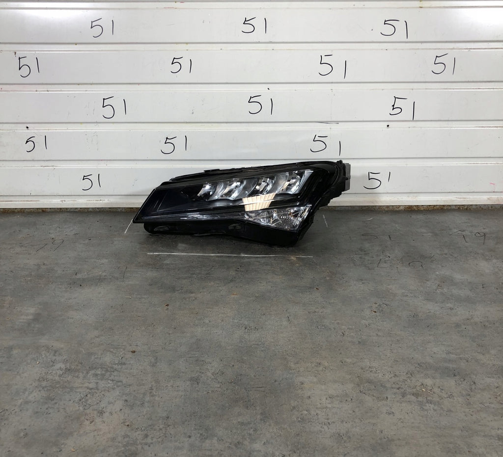 Frontscheinwerfer Skoda Superb III 3V1941015C Links Scheinwerfer Headlight