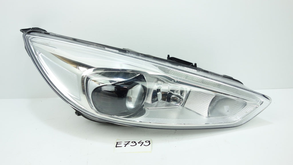 Frontscheinwerfer Ford Focus III F1EB-13D154-AD Rechts Scheinwerfer Headlight