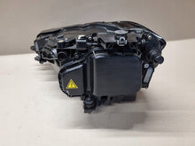 Laden Sie das Bild in den Galerie-Viewer, Frontscheinwerfer VW Sportsvan 517941034B Xenon Rechts Scheinwerfer Headlight SCH1328827042zt