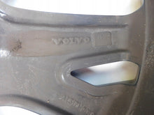 Load image into Gallery viewer, 1x Alufelge 18 Zoll 8.0" 5x108 42ET Glanz Silber 31471482 Volvo V60 S60 Iii