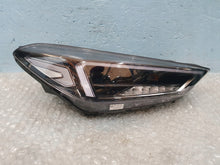 Laden Sie das Bild in den Galerie-Viewer, Frontscheinwerfer Hyundai Tucson D792111A20 GAR-POL9110 Rechts Headlight SCH7723082398ok