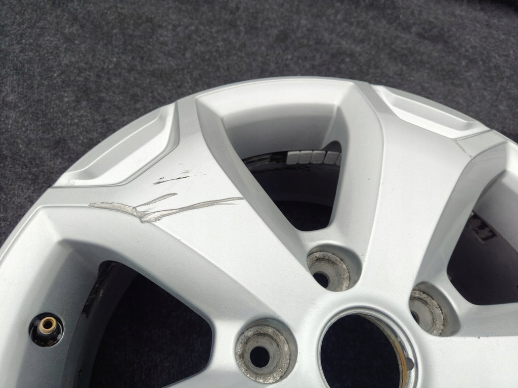 1x Alufelge 16 Zoll 6.5" 5x114.3 50ET Glanz Silber 403006101R Dacia Duster FEL7968230229mj