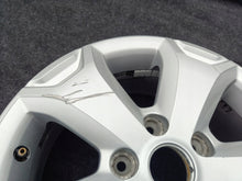 Load image into Gallery viewer, 1x Alufelge 16 Zoll 6.5" 5x114.3 50ET Glanz Silber 403006101R Dacia Duster FEL7968230229mj