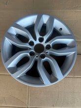 Load image into Gallery viewer, 1x Alufelge 17 Zoll 7.5" 5x120 6787576 BMW F25 Rim Wheel FEL5732571670lg
