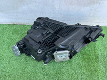 Laden Sie das Bild in den Galerie-Viewer, Frontscheinwerfer Skoda Superb III 3V1941016D Full LED Rechts Headlight