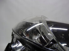 Laden Sie das Bild in den Galerie-Viewer, Frontscheinwerfer Mazda 2 D09K-51030 LED Rechts Scheinwerfer Headlight