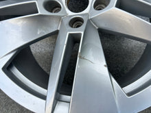 Load image into Gallery viewer, 1x Alufelge 19 Zoll 8.0" 5x112 5LA601025B Skoda Enyaq Rim Wheel FEL3585409950yo