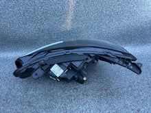 Load image into Gallery viewer, Frontscheinwerfer Renault Clio I V 260103507R Rechts Scheinwerfer Headlight SCH3631530339nx