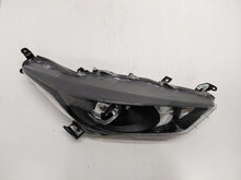 Laden Sie das Bild in den Galerie-Viewer, Frontscheinwerfer Toyota Yaris Rechts Scheinwerfer Headlight SCH7448373902wr