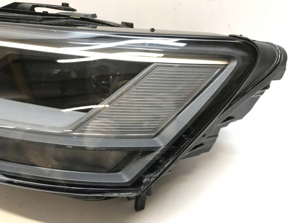 Frontscheinwerfer Audi A6 C8 4K0941033 1ZX0133760-01 Links Headlight