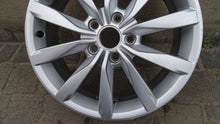 Laden Sie das Bild in den Galerie-Viewer, 1x Alufelge 17 Zoll 6.0" 5x112 48ET 5G0601025K VW Golf Vii Rim Wheel FEL8716431510vv