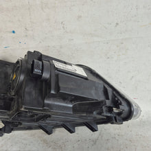 Load image into Gallery viewer, Frontscheinwerfer Seat Alhambra 7N5941753 Xenon Links Scheinwerfer Headlight