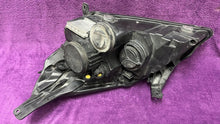 Laden Sie das Bild in den Galerie-Viewer, Frontscheinwerfer Opel Vectra C Gts Xenon Rechts Scheinwerfer Headlight SCH2597006188dz