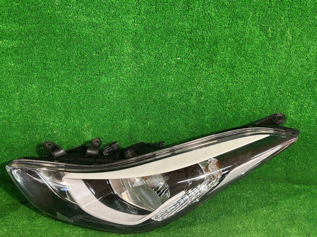 Frontscheinwerfer Hyundai Elantra CSC18152 Links Scheinwerfer Headlight