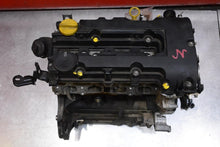 Load image into Gallery viewer, Motor Opel Corsa E B14NEL B14NEJ 1.4 100PS 88kW 82TKm Benzin Engine Unkomplett MOT3987866744yt