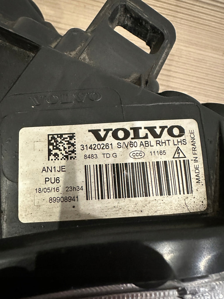 Frontscheinwerfer Volvo S60 V60 31420261 Xenon Links Scheinwerfer Headlight SCH9685717816vy