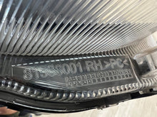 Laden Sie das Bild in den Galerie-Viewer, Frontscheinwerfer Fiat 500 81538001 Rechts Scheinwerfer Headlight SCH4758826638qv