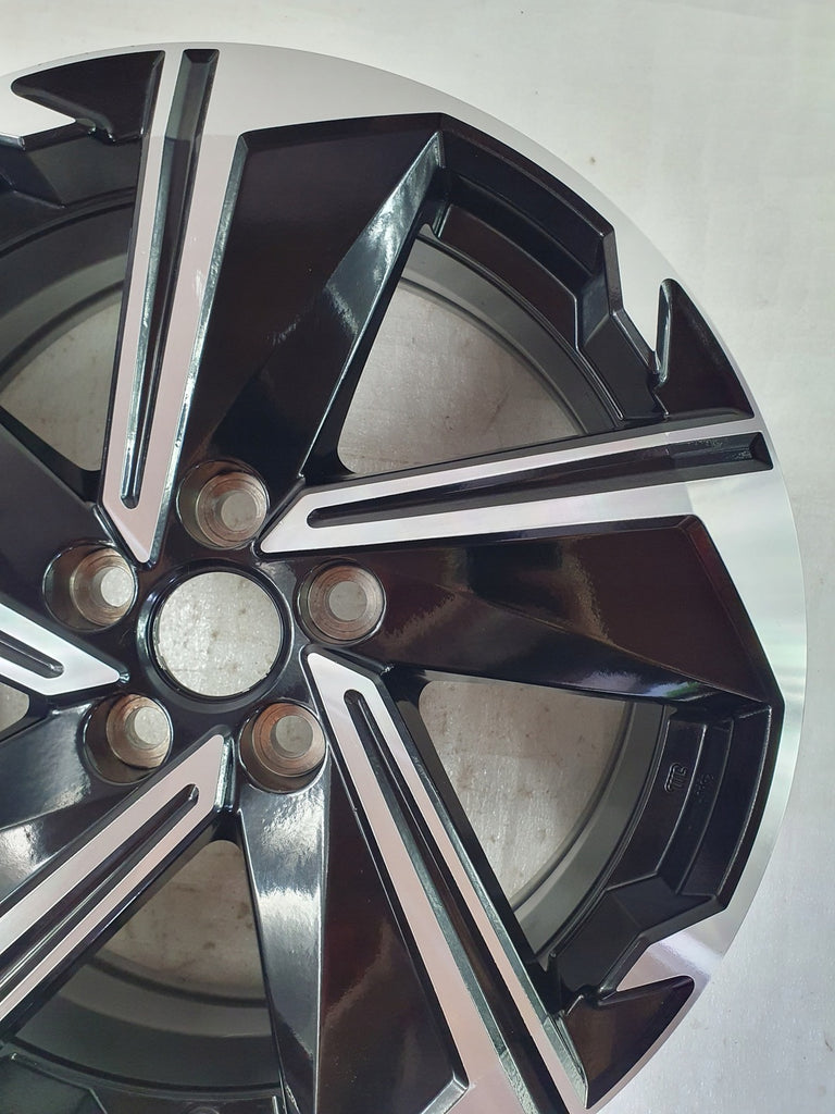 1x Alufelge 18 Zoll 7.0" 5x114.3 38ET Mitsubishi Outlander Eclipse Cross