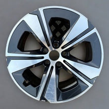 Laden Sie das Bild in den Galerie-Viewer, 1x Alufelge 17 Zoll 7.5&quot; 5x112 30ET Glanz Schwarz 6896764 BMW 4 G26 Rim Wheel