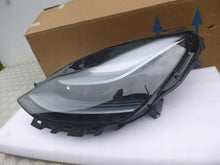 Load image into Gallery viewer, Frontscheinwerfer Tesla Model 3 1514952-10-E Full LED Rechts oder Links SCH4231990419nb
