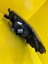 Load image into Gallery viewer, Frontscheinwerfer Toyota Hilux VIII 81110-0KP41 LED Rechts Headlight SCH6565742292ri