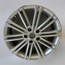 Load image into Gallery viewer, 1x Alufelge 17 Zoll 7.0&quot; 5x112 5F0601025 Seat Leon Rim Wheel