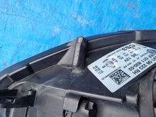 Laden Sie das Bild in den Galerie-Viewer, Frontscheinwerfer Opel Corsa E TL793389777 39108223-4155 39108223 Rechts SCH1008845256tr