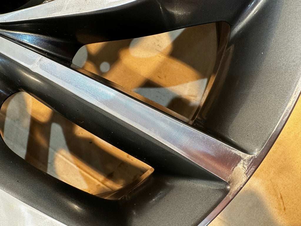 1x Alufelge 18 Zoll 7.0" 5x114.3 40ET 403009804R Renault Kadjar Rim Wheel FEL4443785456hw