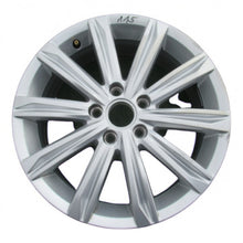 Load image into Gallery viewer, 1x Alufelge 17 Zoll 6.5&quot; 5x112 52ET Glanz Silber 5TA601025D VW Touran Golf