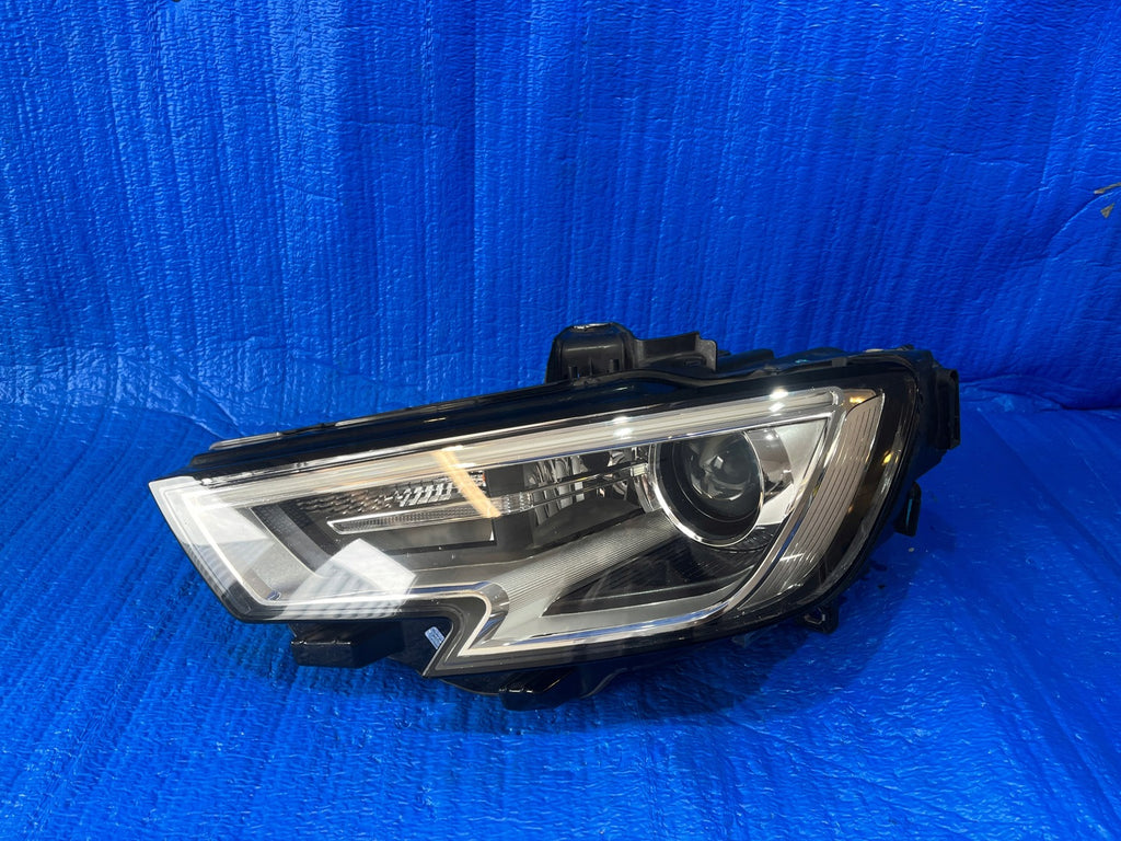 Frontscheinwerfer Audi A3 8V0941005E Xenon Links Scheinwerfer Headlight